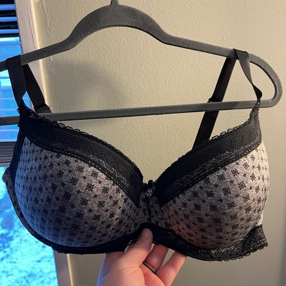 Lacy push up bra - size 40D - Picture 1 of 3